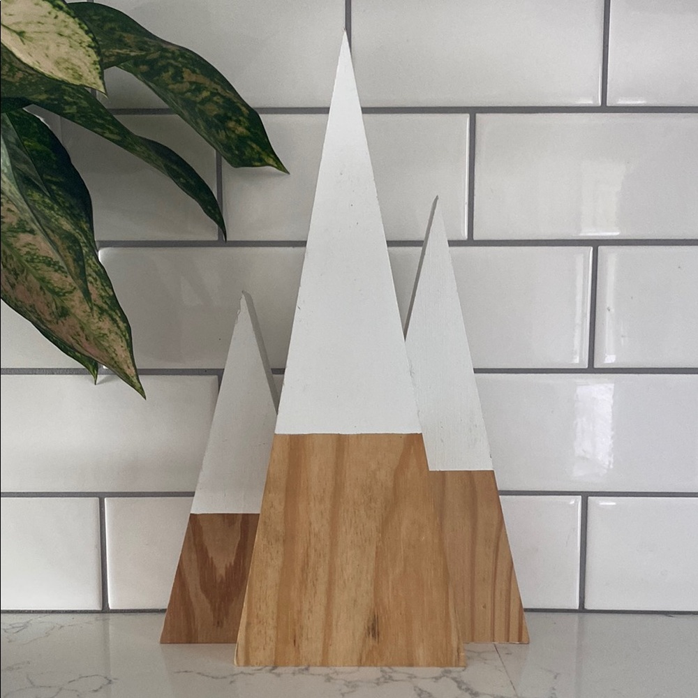 Unbranded Set of 3 Mountain Range Triangular Wood Block Accent Decor